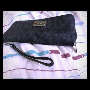 Michael Kors black wallet